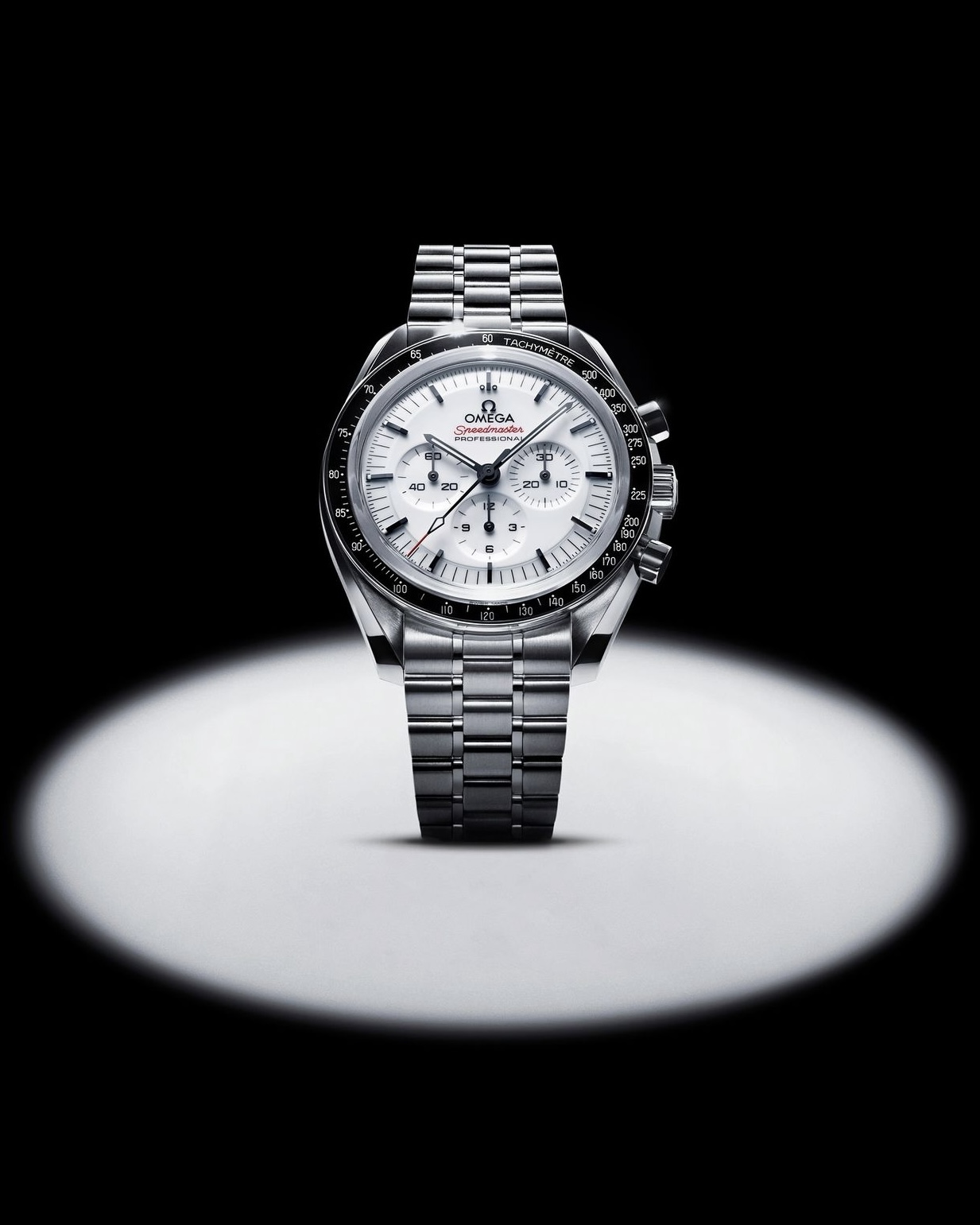 New Watches 2024: The OMEGA Speedmaster White Dial Unveiled