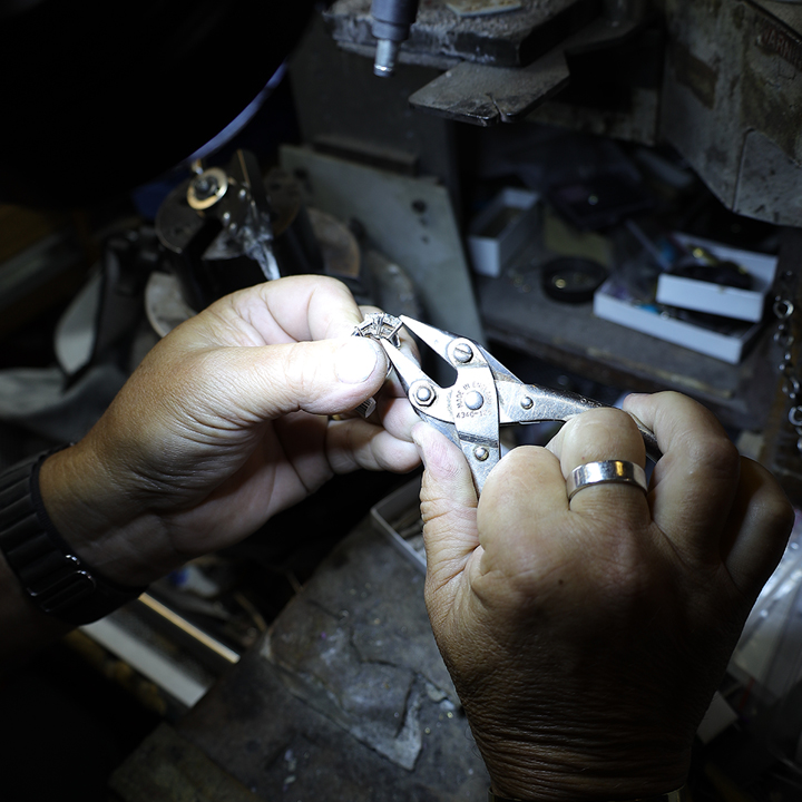 Expert Jewelry Repair Services for Your Precious Metals - Accurate Precious  Metals