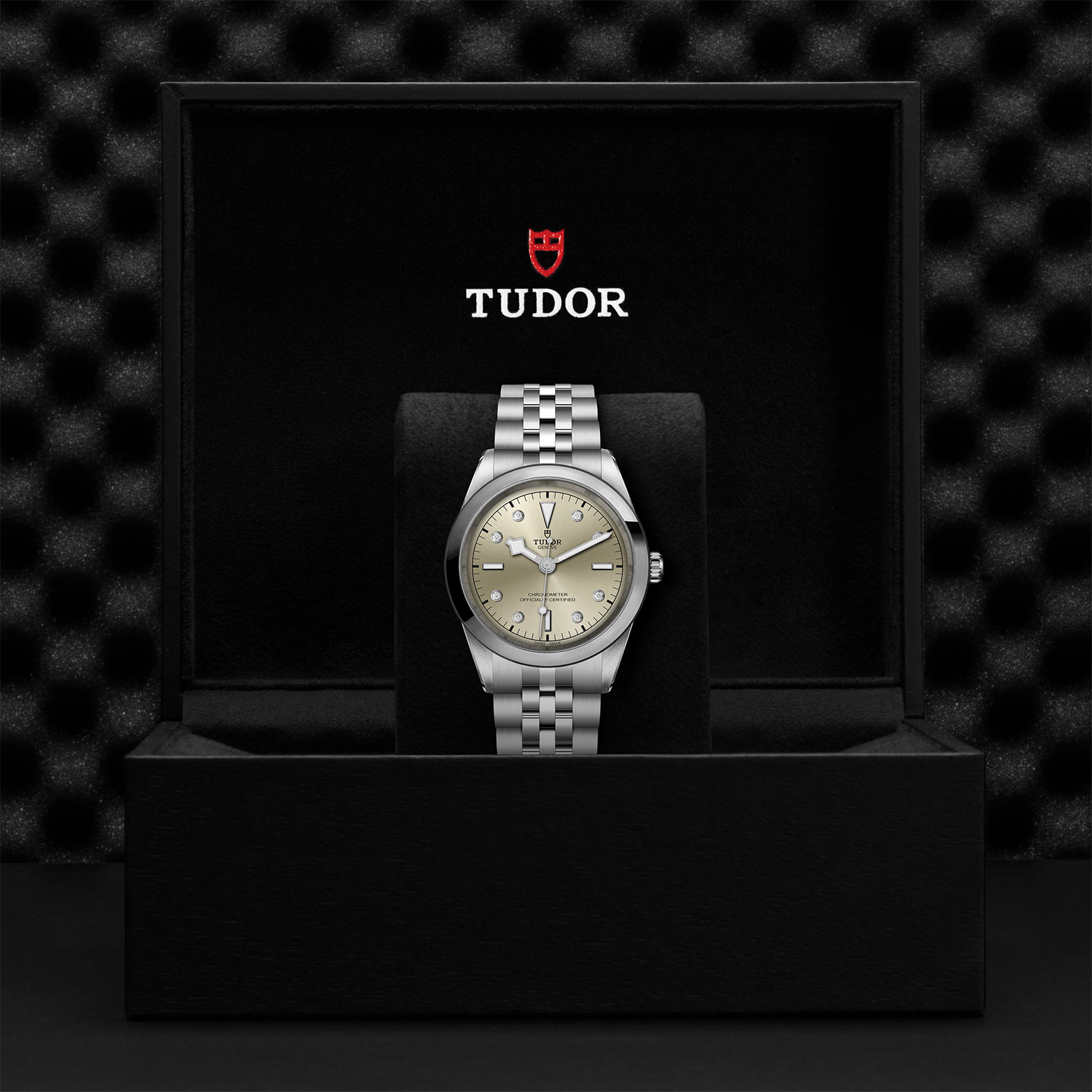 TUDOR Black Bay 31/36/39/41 Watch - M79680-0006 at Korman Fine Jewelry